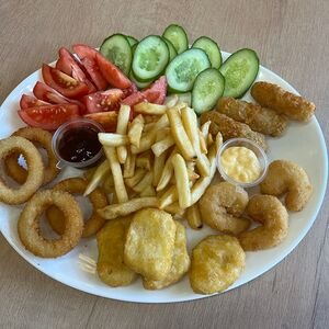 Ассорти на тарелке